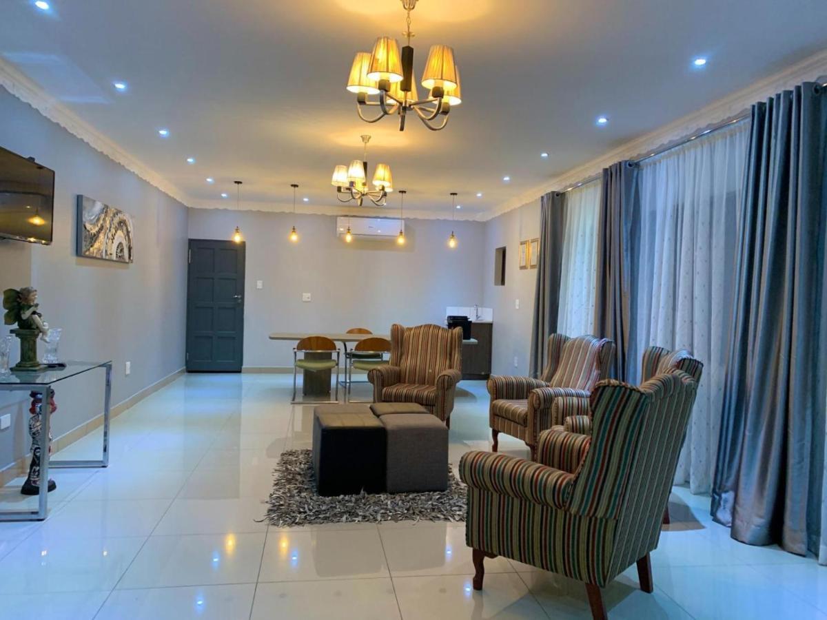 Airport Lodge Newcastle Buitenkant foto